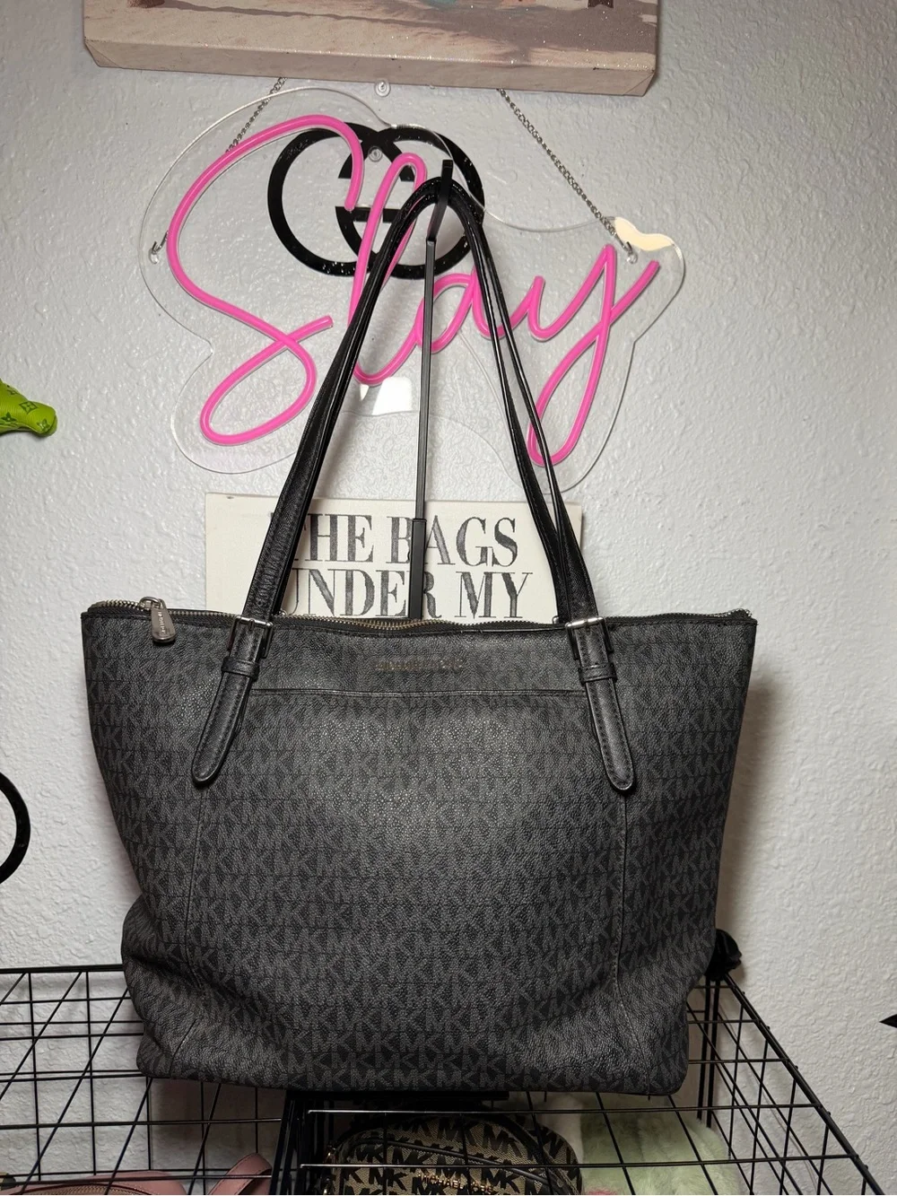 Michael Kors MK Signature Tote